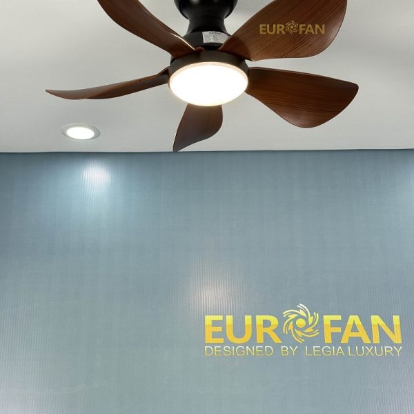 quat tran co ngan mini eurofan 650 G